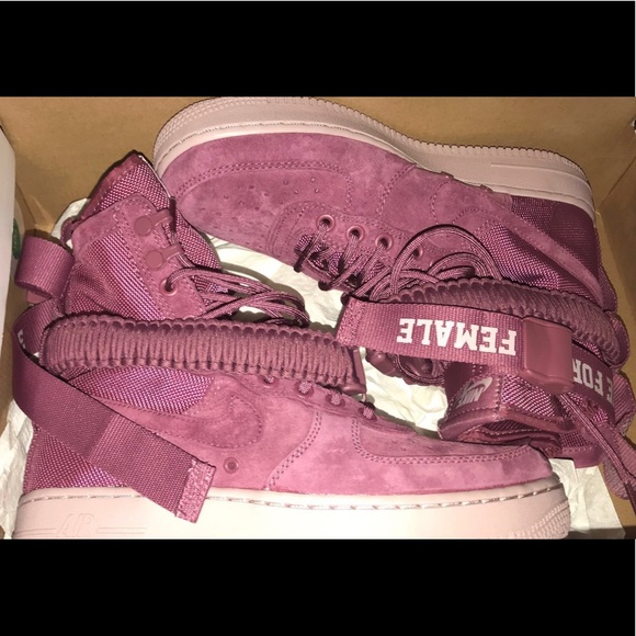 Airforces - Picture 2 of 4